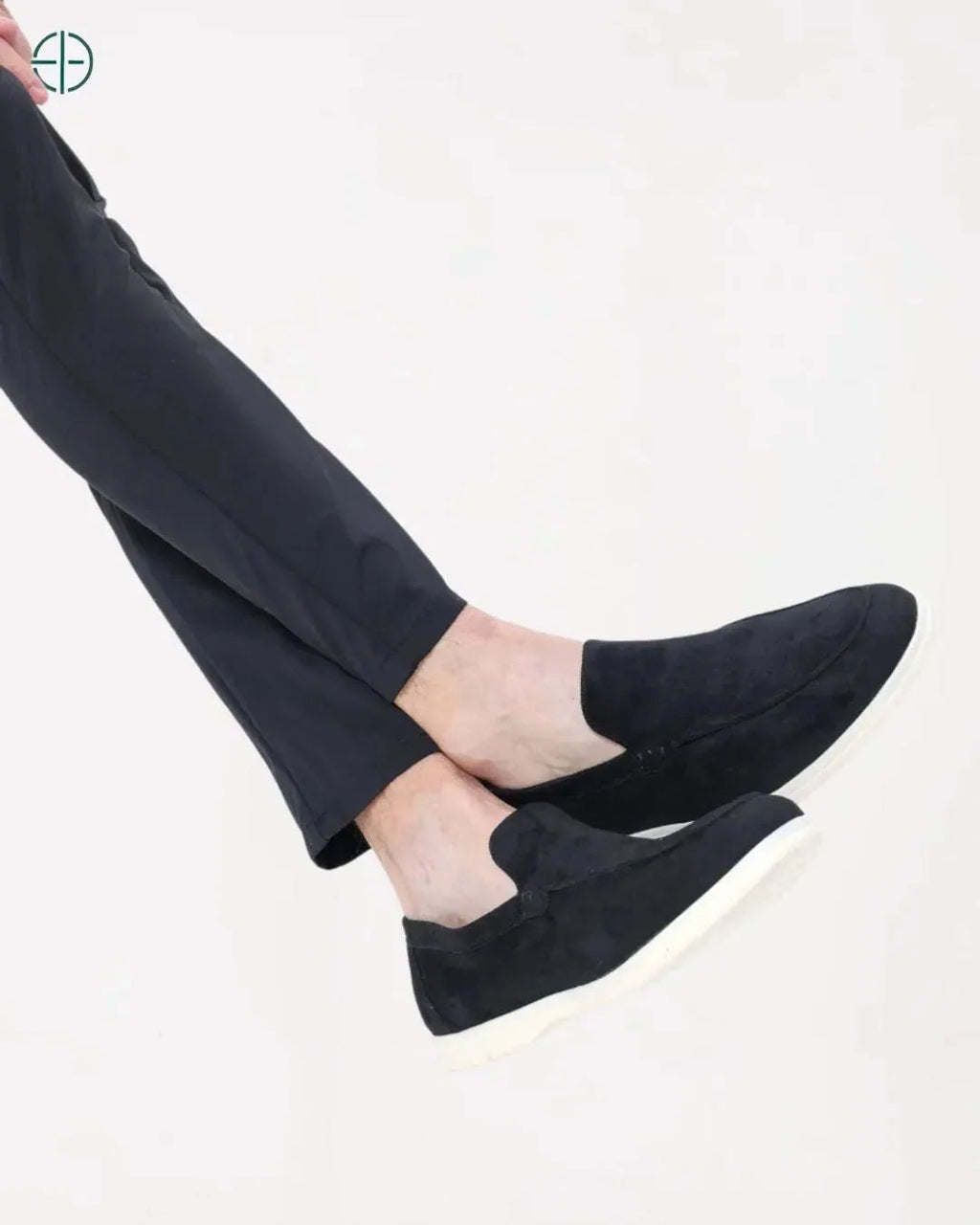 Mocassim de Camurça Old Money Preto | Rest Money™