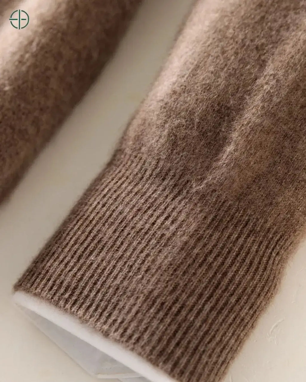 Suéter Gola Média 100% Caxemira | Rest Money™